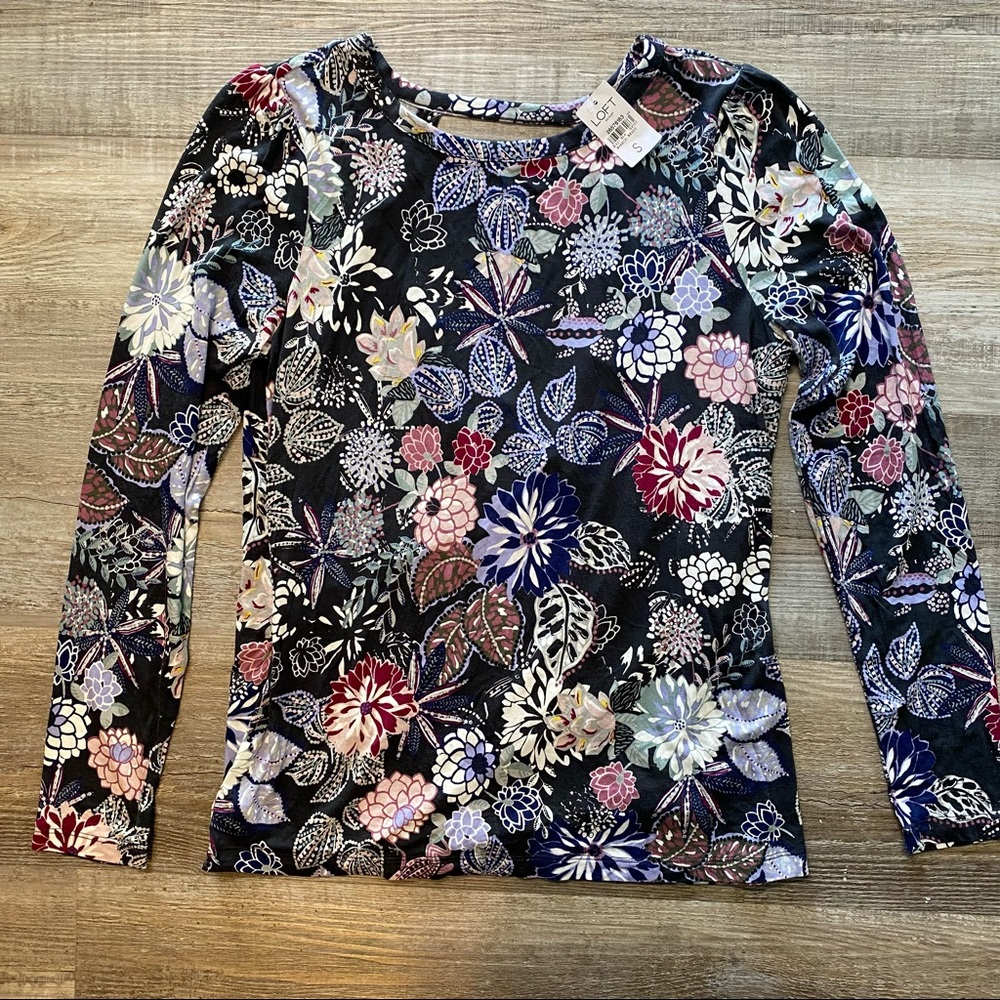 NWT Loft top cutout back Small
